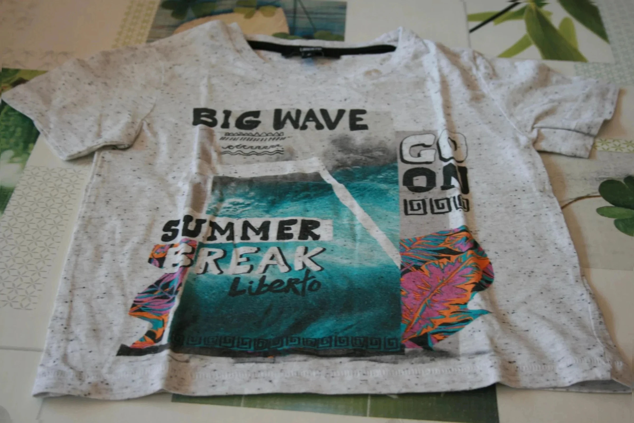 tee shirt